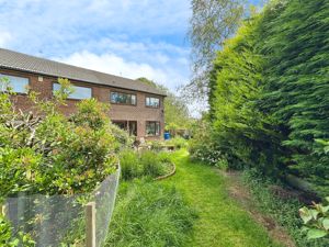 Photo 9- click for photo gallery